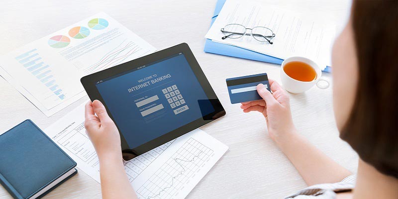 銀行業IT解決方案,銀行業數字化專家